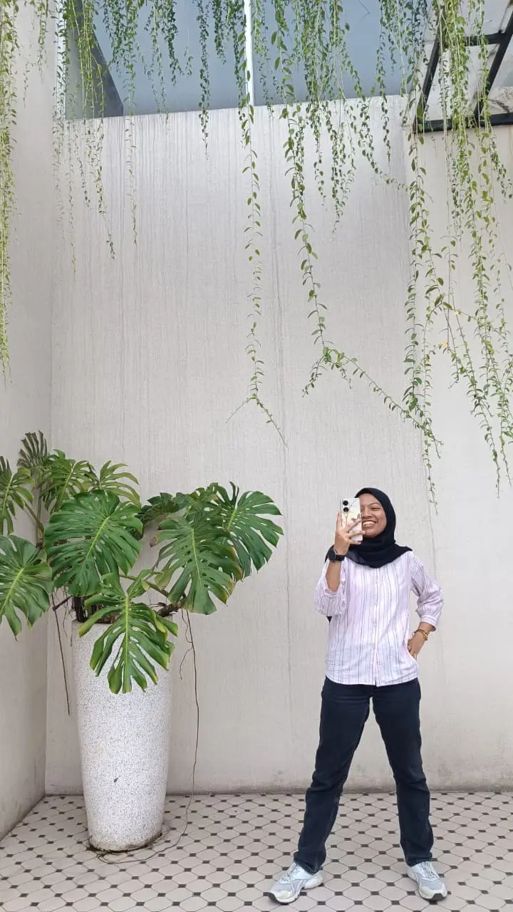 FAKHIRA ZAAFARANI HUSNA